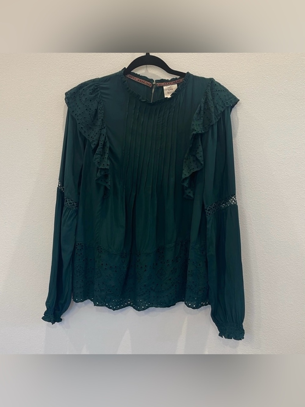 NWT Knox Rose Dark Green Ruffle Eyelet Pintuck Blouse Size M